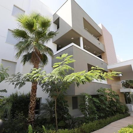Sweet Inn - Royal Banus Marbella Buitenkant foto