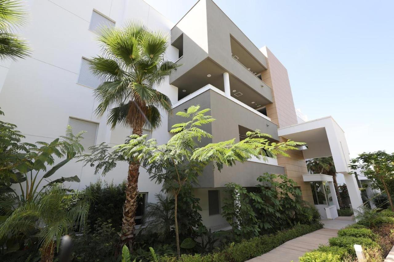 Sweet Inn - Royal Banus Marbella Buitenkant foto