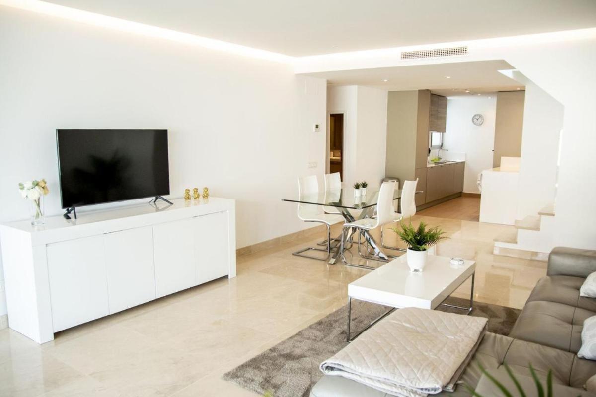 Sweet Inn - Royal Banus Marbella Buitenkant foto